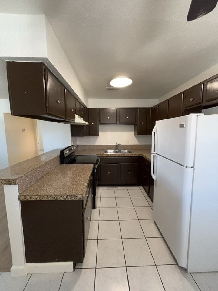 1521 Cobb Ln #3 - Photo 6 of 10