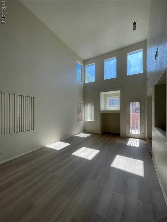 11049 Zarod Rd - Photo 3 of 17