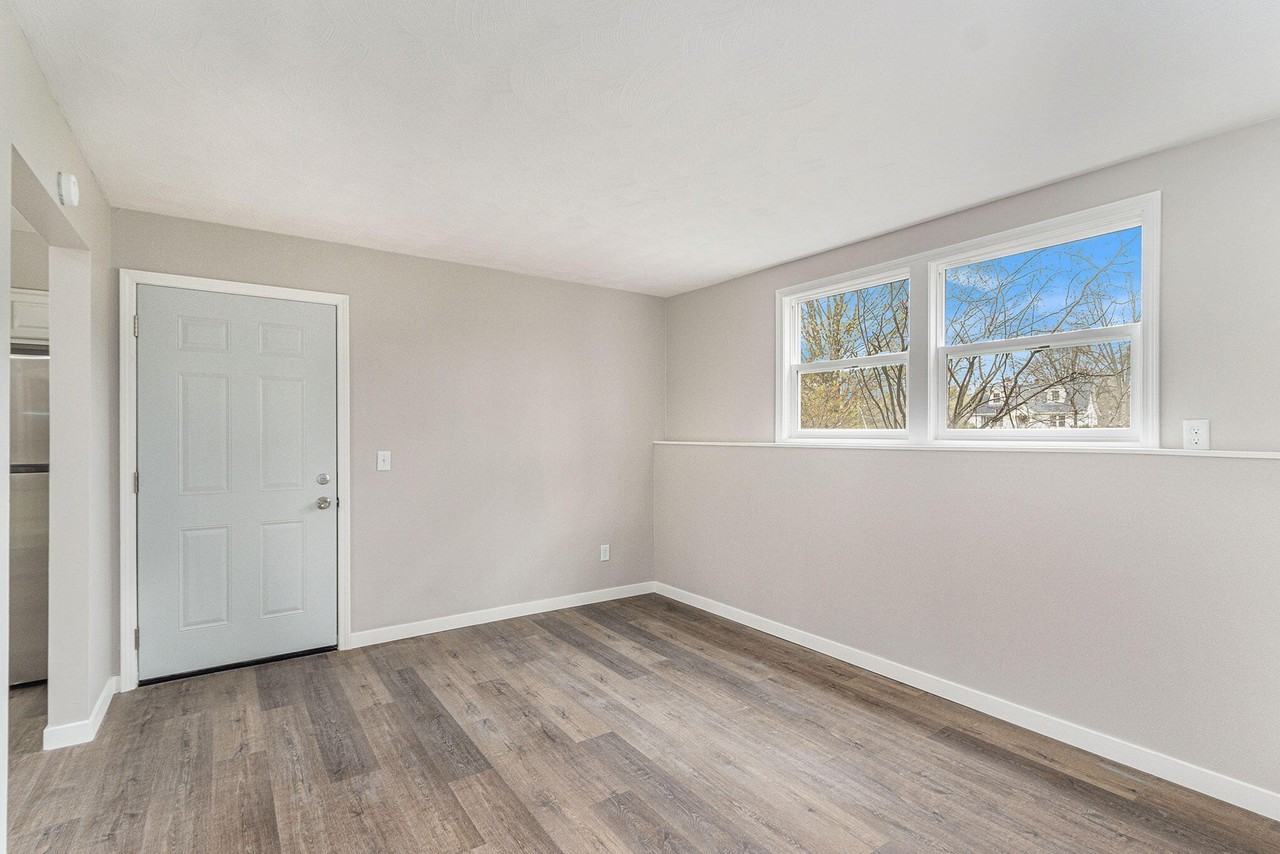 23753 Red Arrow Hwy #5 - Photo 3 of 16