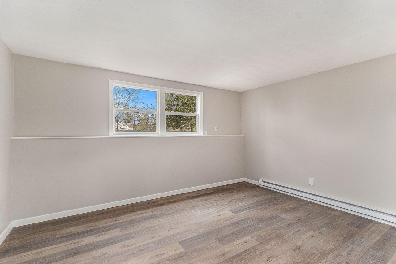 23753 Red Arrow Hwy #5 - Photo 4 of 16