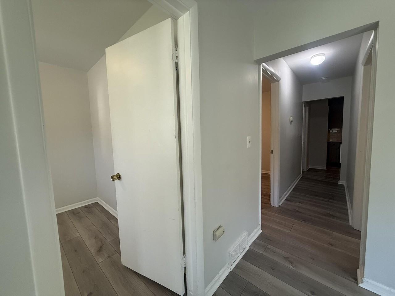 23090 Powell Ave - Photo 5 of 19