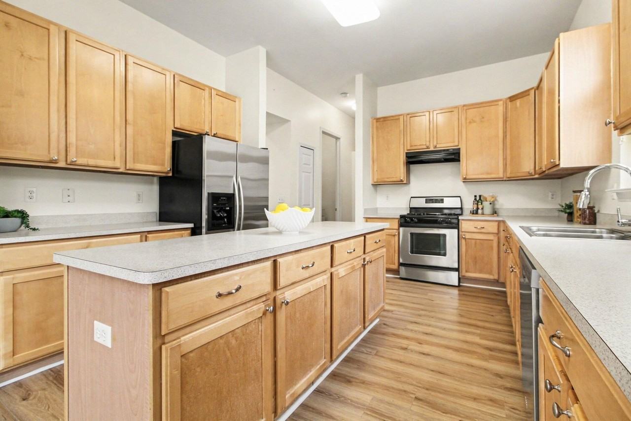 1411 N Bay Dr - Photo 7 of 24