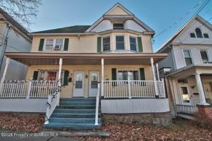 featured image of 259 Dana St