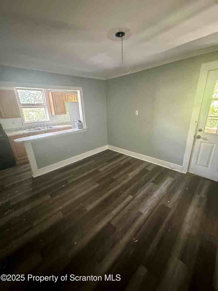 366 S River St #1 - Photo 3 of 8