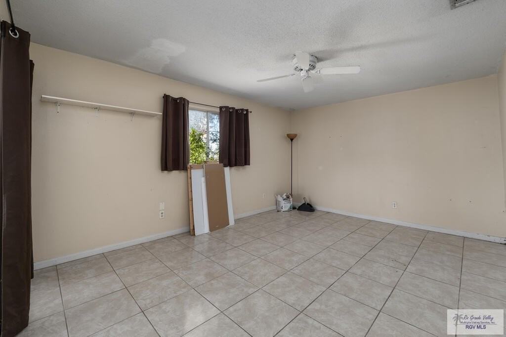 39 Casa De Amigos - Photo 6 of 27