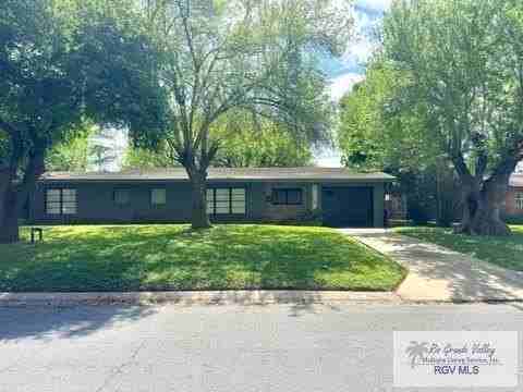 164 Robins Ln - Photo 2 of 27