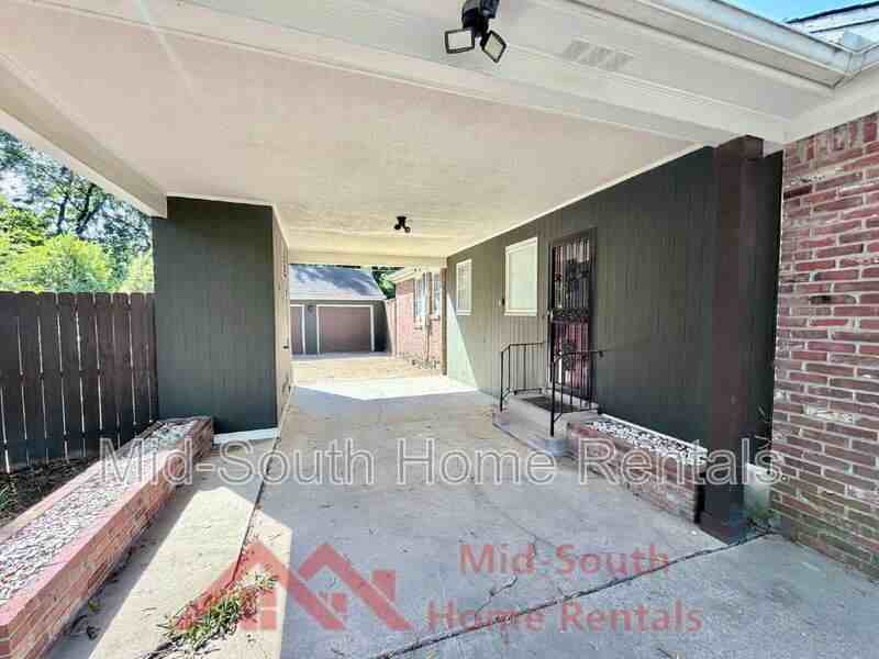 4703 Crossover Ln - Photo 4 of 32