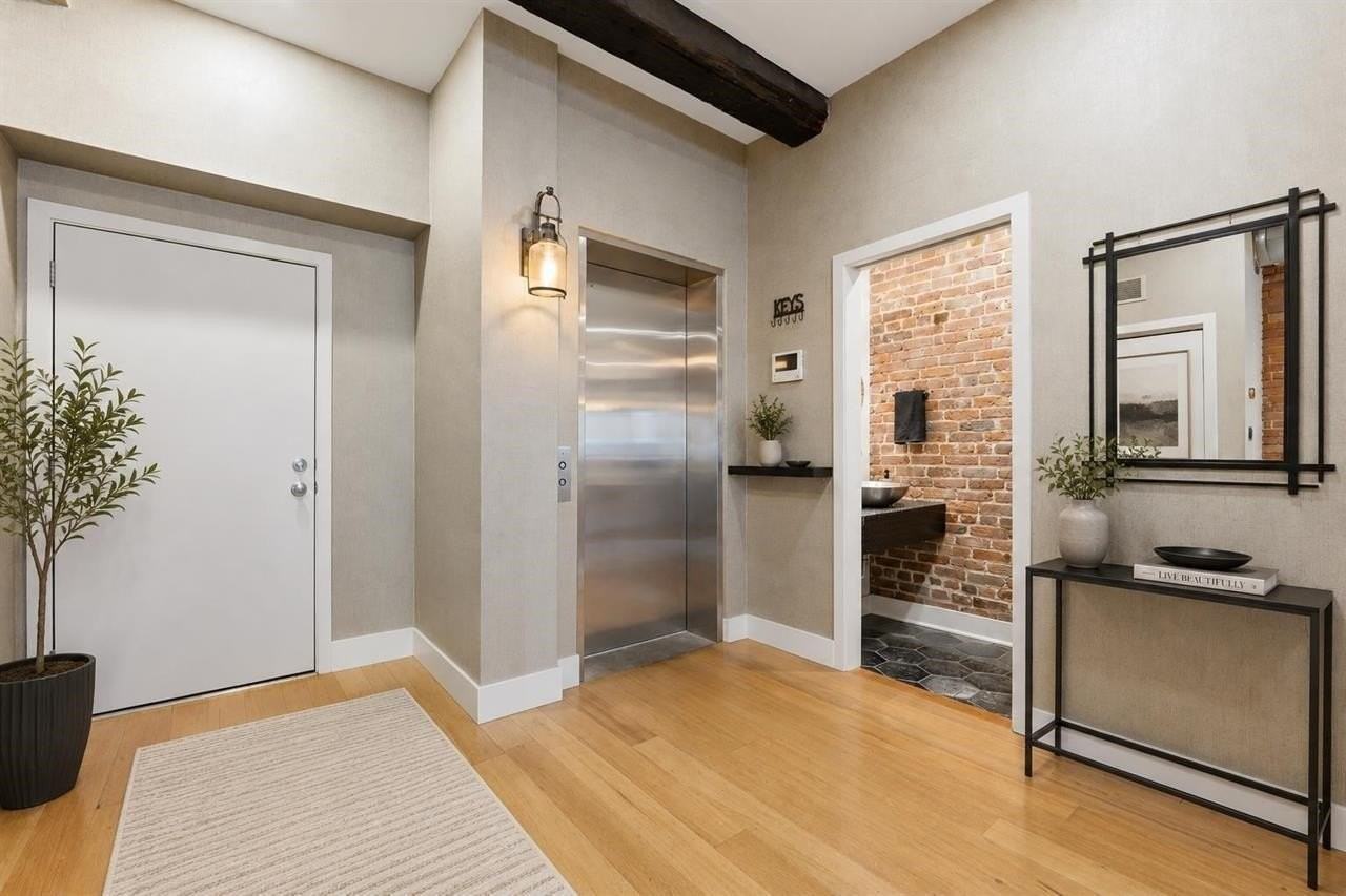 610 Clinton St #2AW - Photo 6 of 25