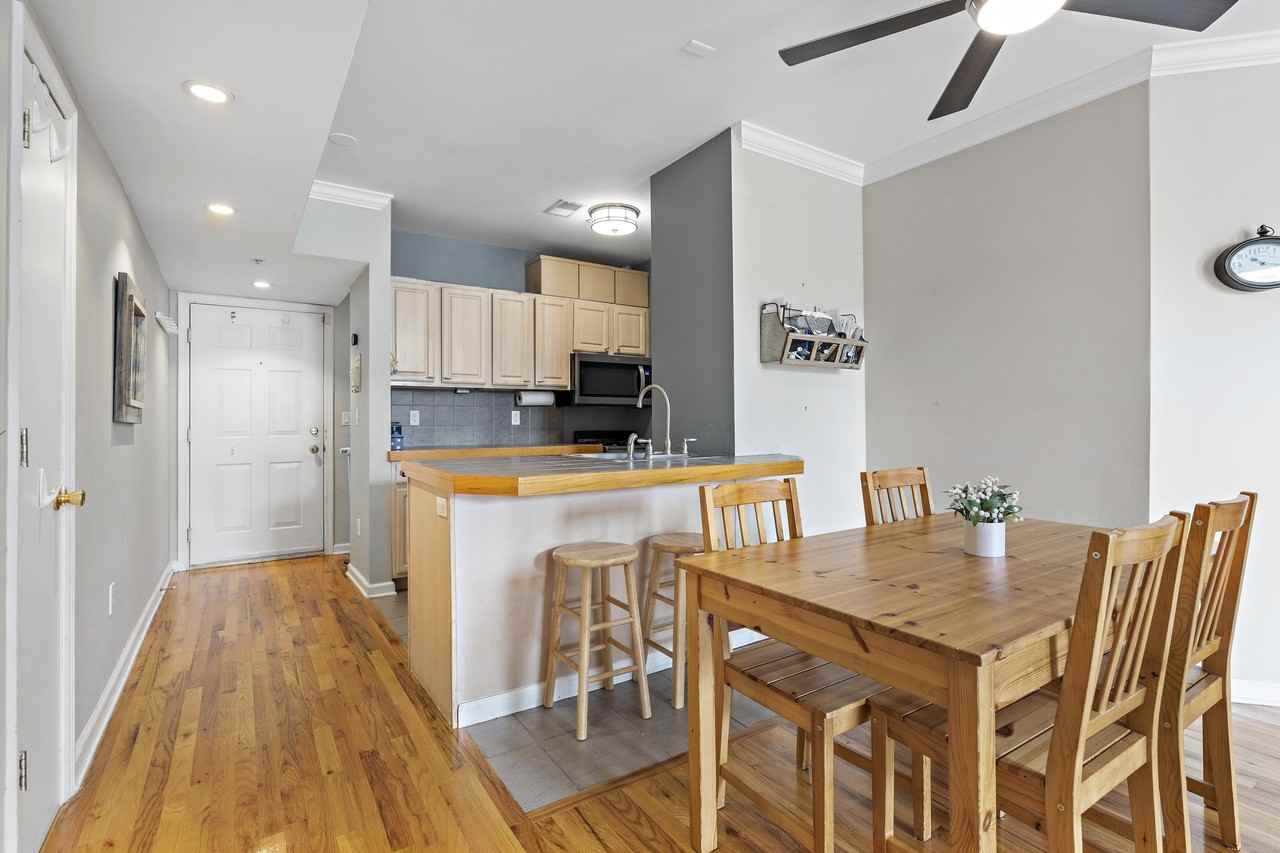 510 Monroe St #406 - Photo 5 of 15