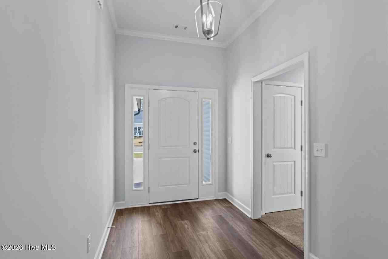 8922 Snelling Dr - Photo 3 of 24