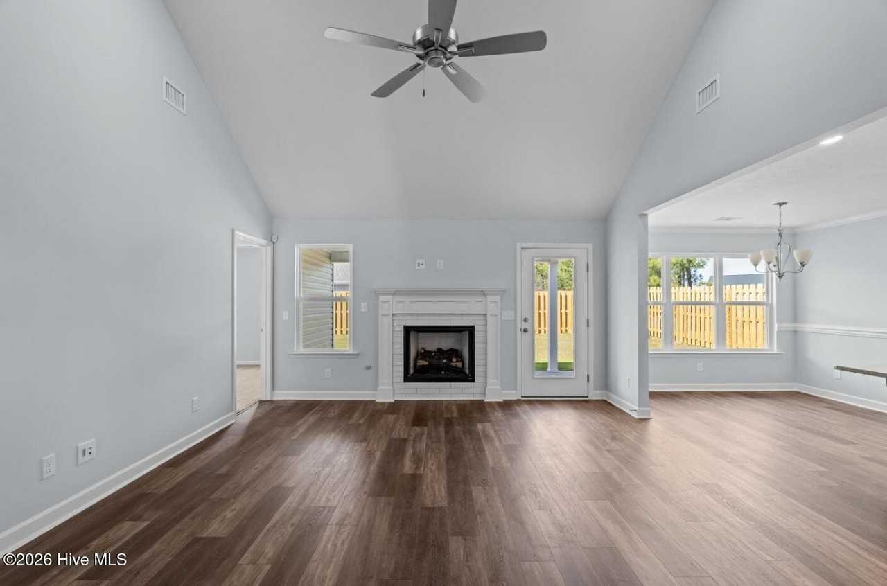 8922 Snelling Dr - Photo 5 of 24