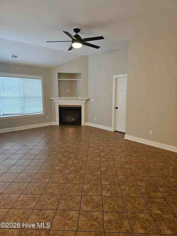 502 Castle Bay Dr #D - Photo 7 of 24