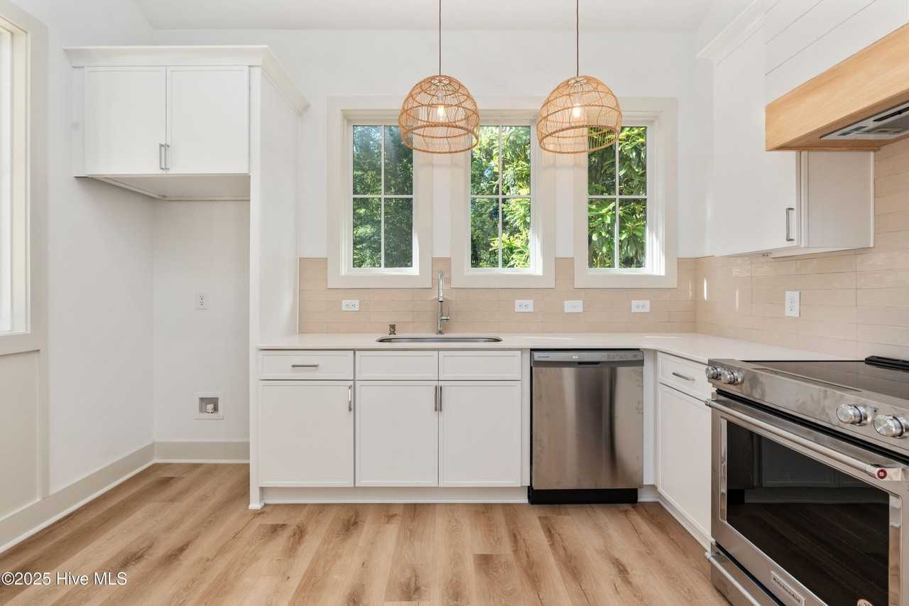 1110 Tree Canopy Way #A - Photo 3 of 13