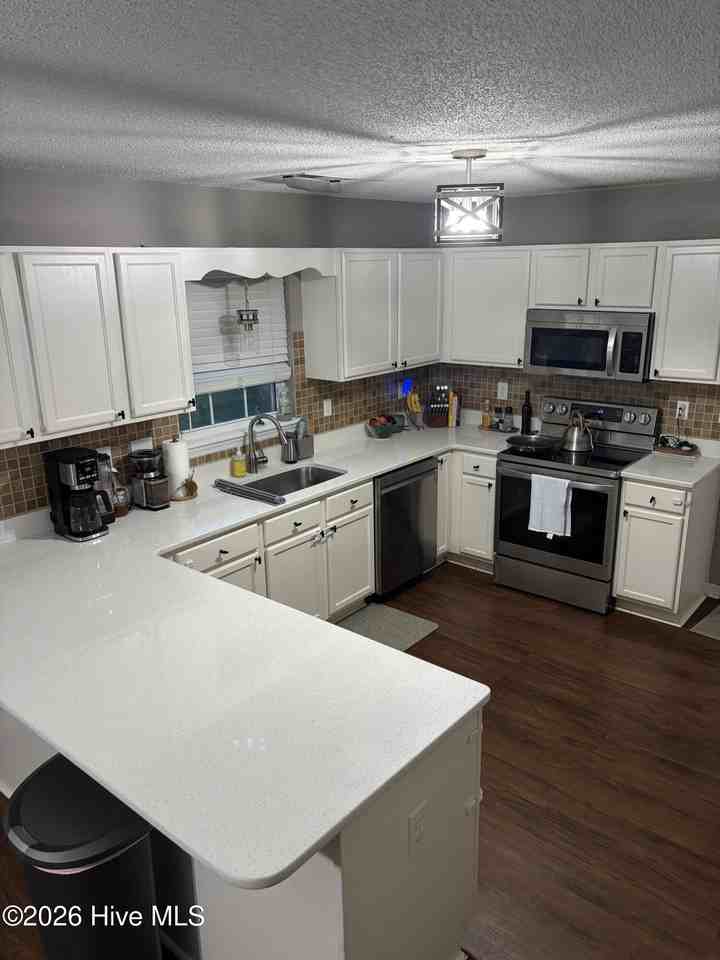 207 Bluebird Ct - Photo 6 of 28