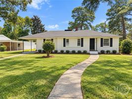 featured image of 2223 Mason Dr