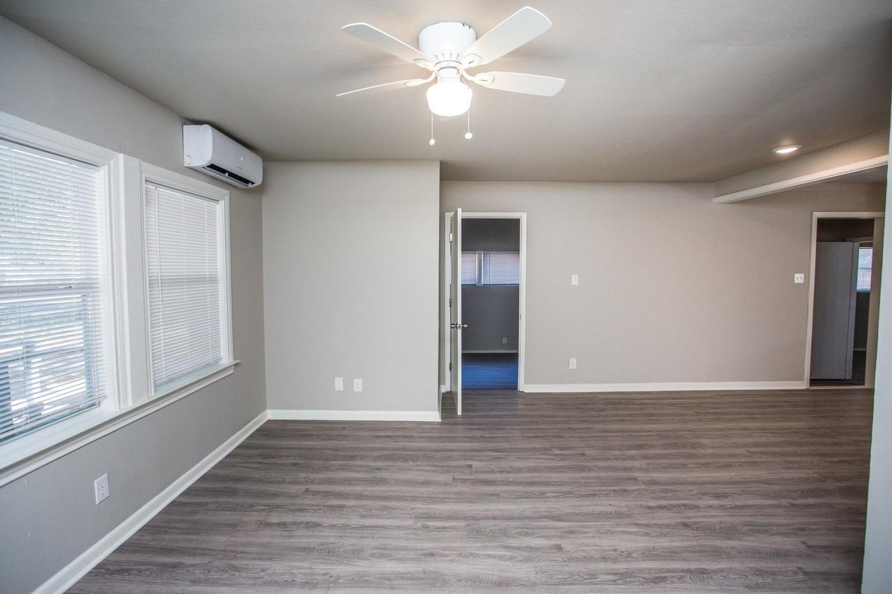 4629 Elgin Ave - Photo 5 of 25
