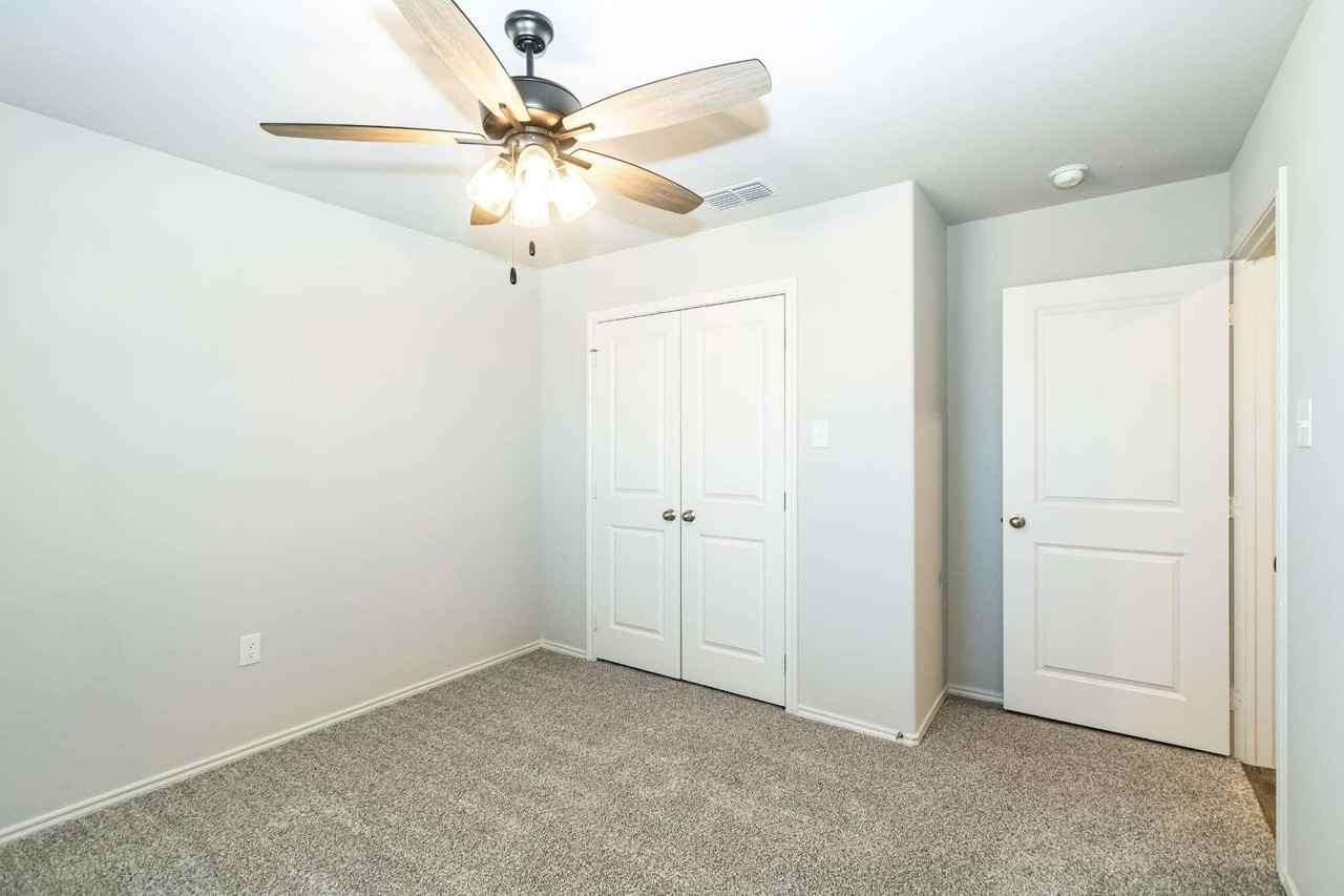 12007 Essex Ave #B - Photo 5 of 14