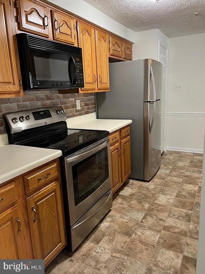 600 Belle Dora Ct - Photo 7 of 15
