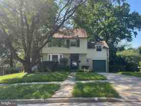 819 Fairway Dr - Photo 1 of 1