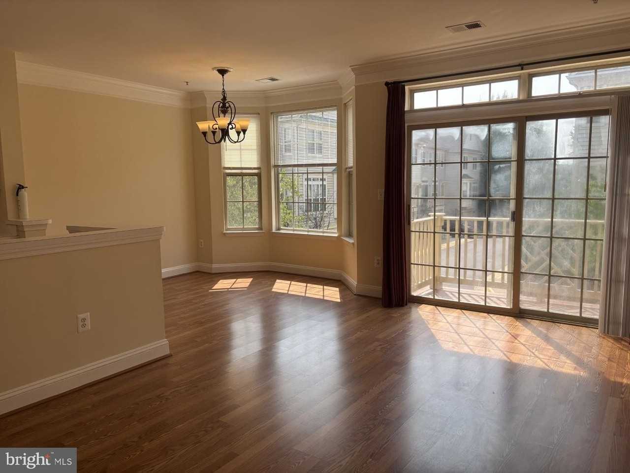 21156 Domain Ter - Photo 3 of 10