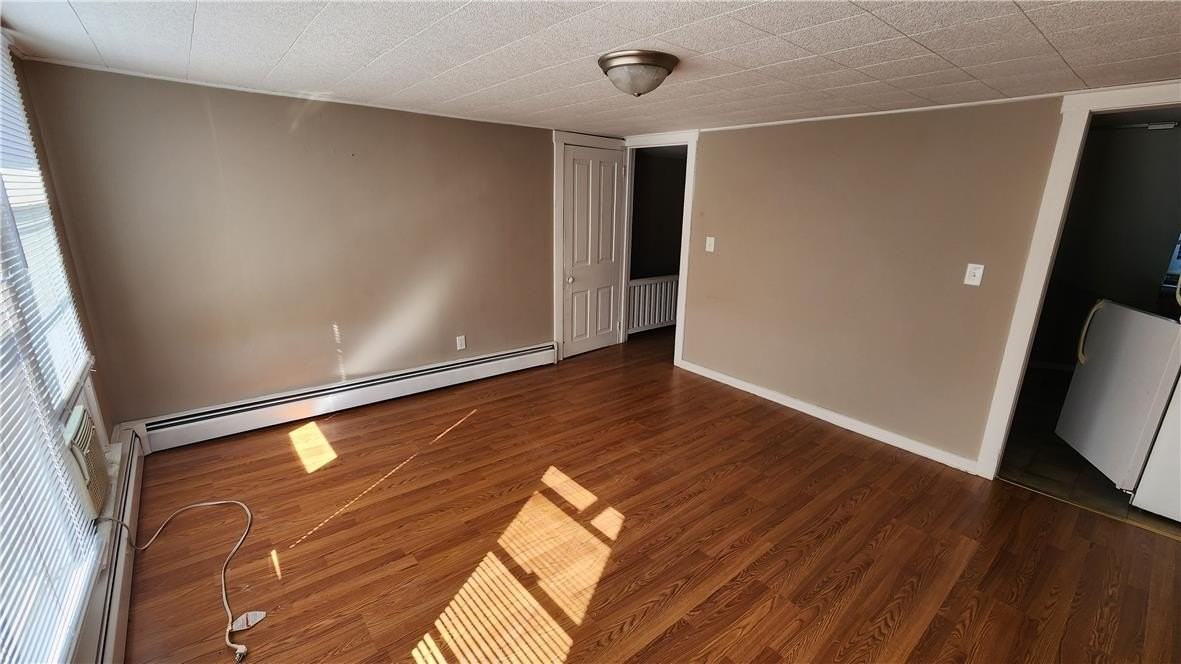 532 2nd Ave #3 - Photo 4 of 15