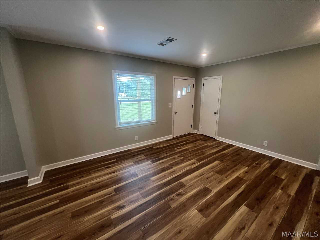 752 Washington Ferry Rd - Photo 6 of 16