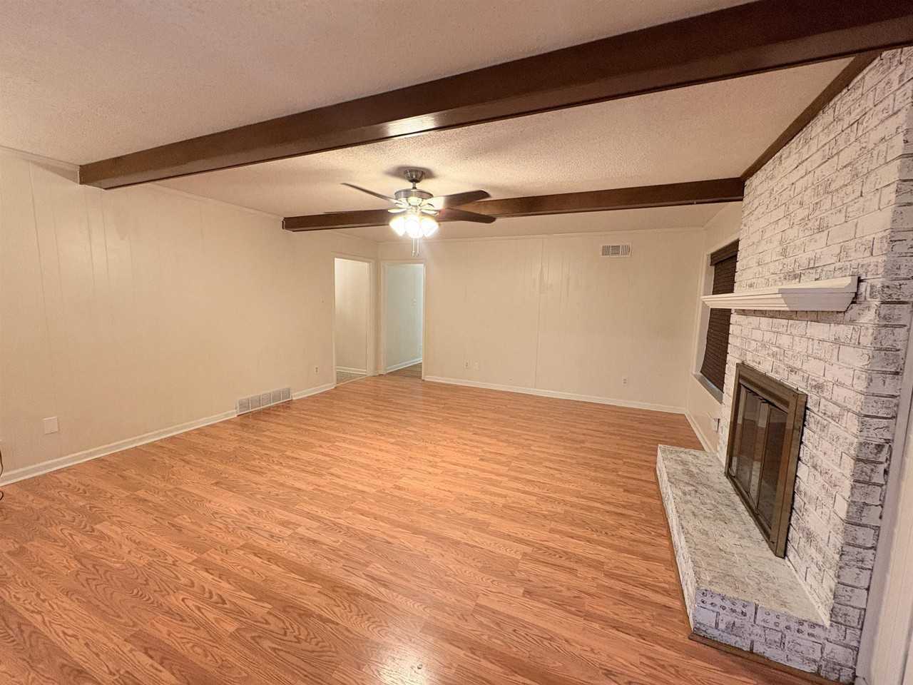 6264 Skylight Dr - Photo 3 of 27