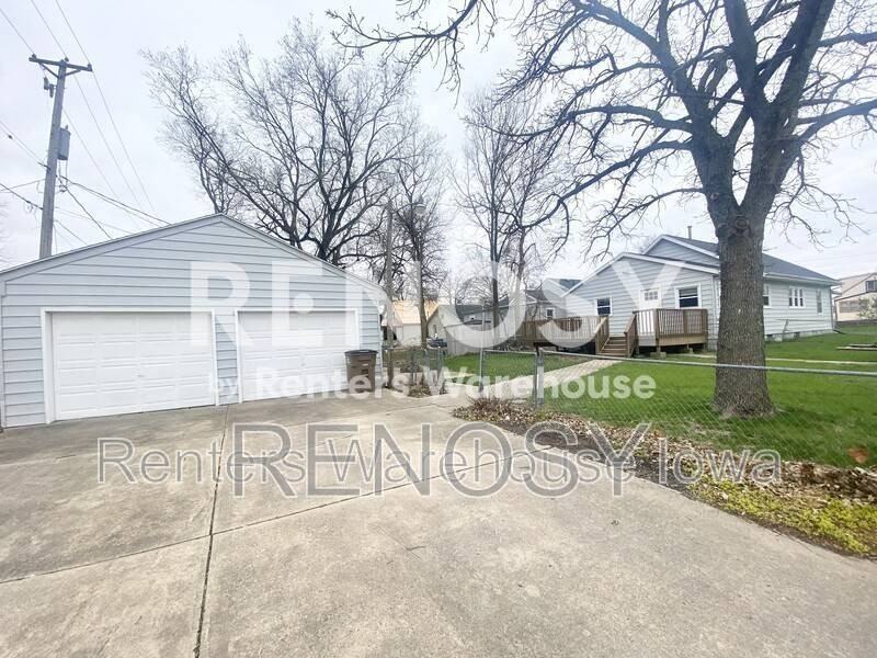 441 2nd St - Photo 4 of 4