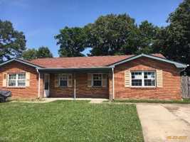 featured image of 6036 Bradford Dr #1