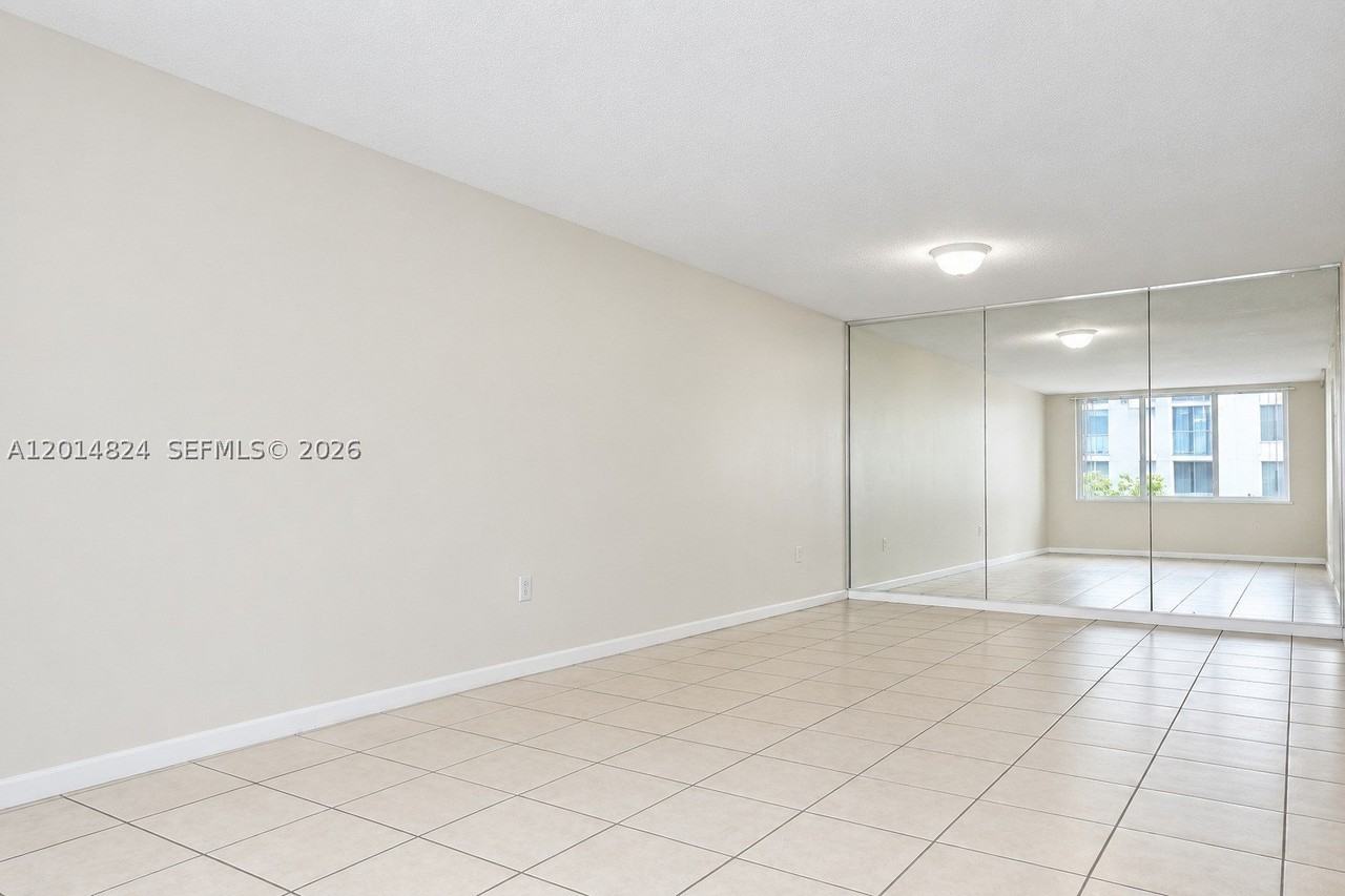 17890 W Dixie Hwy 519 Hwy #519 - Photo 4 of 38
