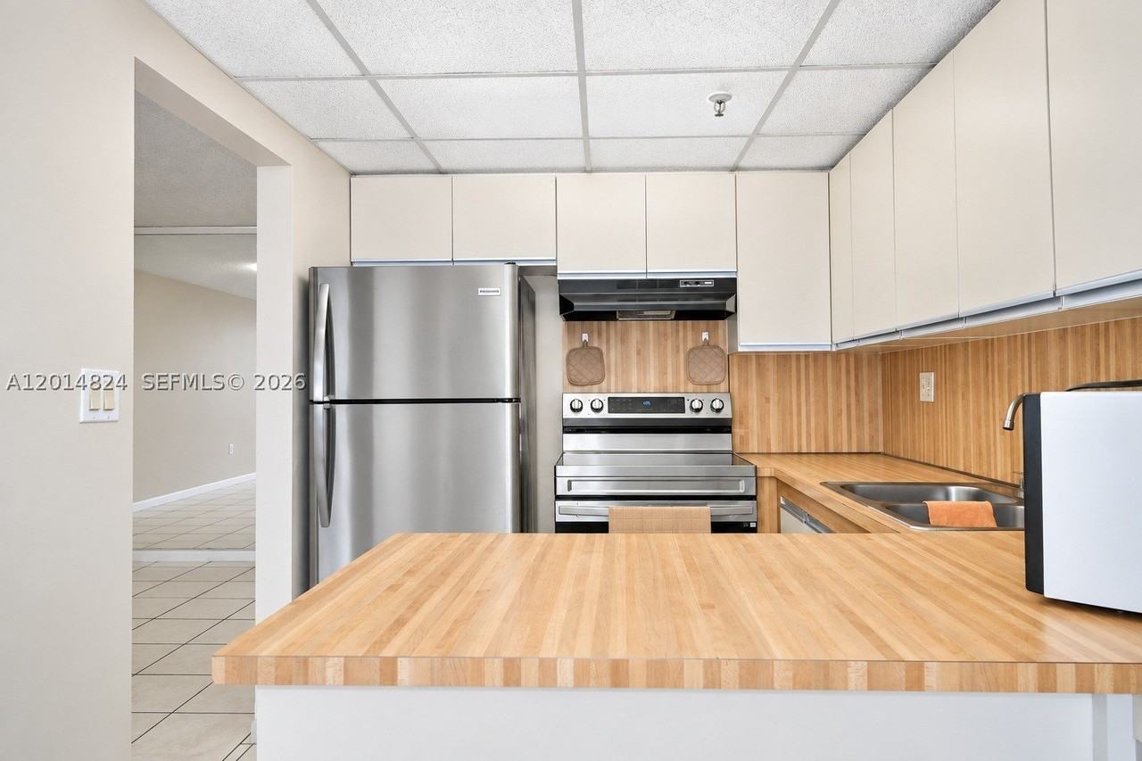 17890 W Dixie Hwy 519 Hwy #519 - Photo 5 of 38