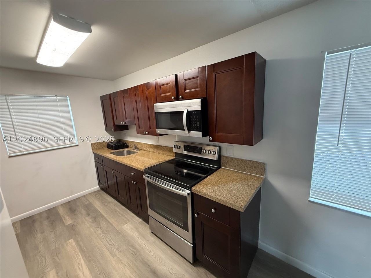 6921 Pembroke Rd #6927 - Photo 2 of 14