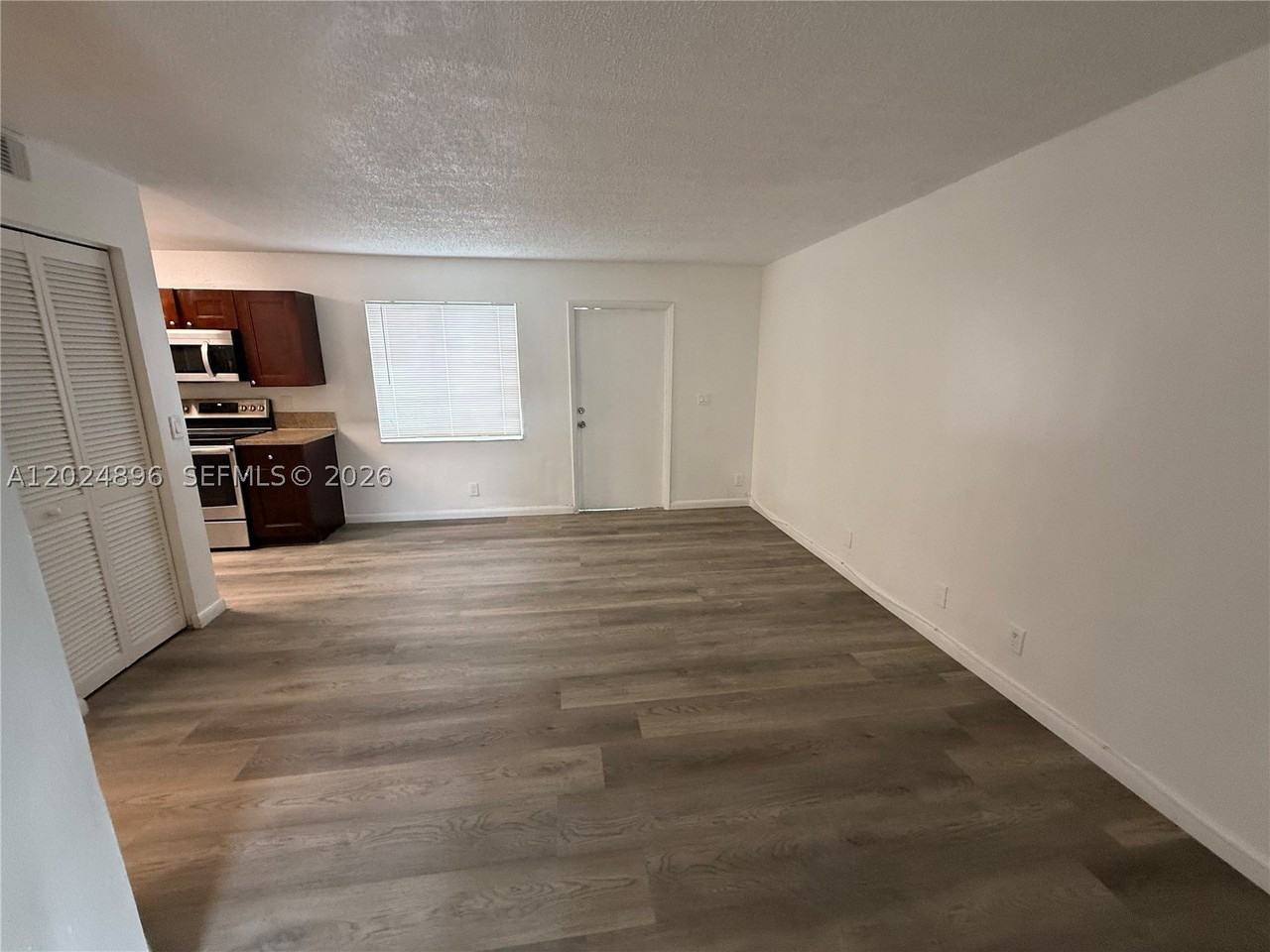 6921 Pembroke Rd #6927 - Photo 4 of 14
