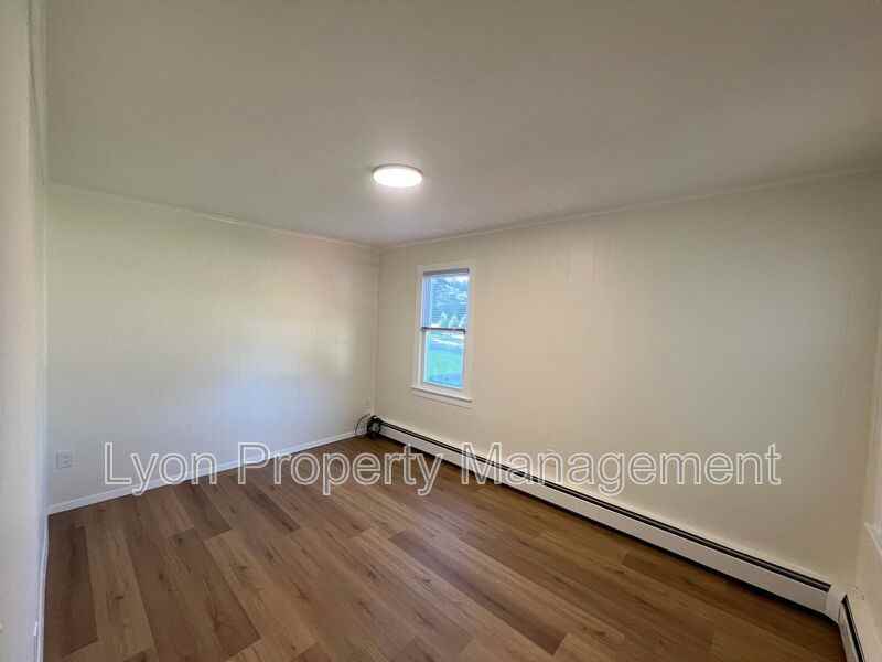 71 Taftville Occum Rd #2 - Photo 5 of 7