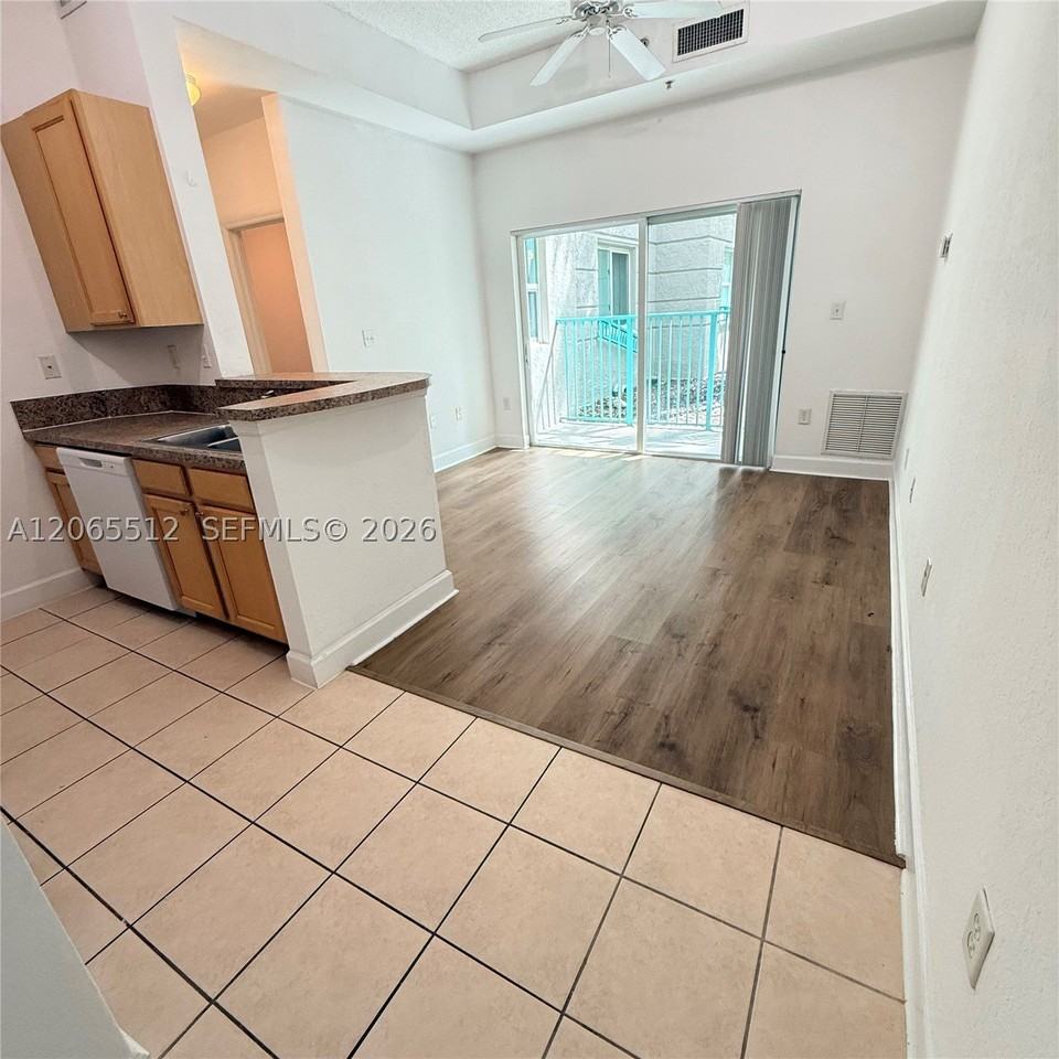 6001 Sw 70th St #146 - Photo 5 of 28