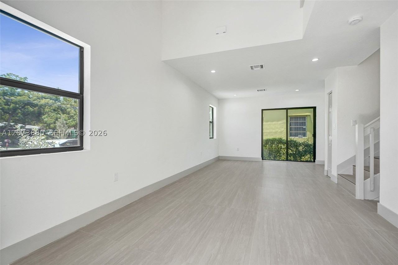 3053 Nw 59th St #3053 - Photo 3 of 19