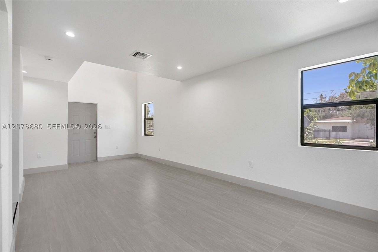 3053 Nw 59th St #3053 - Photo 5 of 19