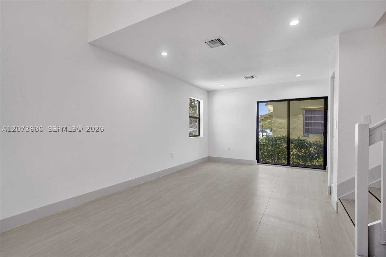 3053 Nw 59th St #3053 - Photo 6 of 19