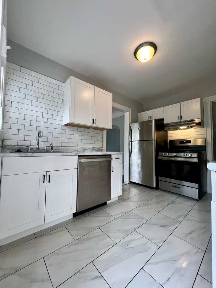 99 W Rundell St #1 - Photo 5 of 10