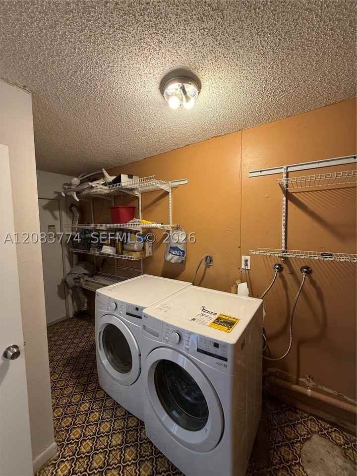 1809 Nw 58th Ave #18 - Photo 2 of 22