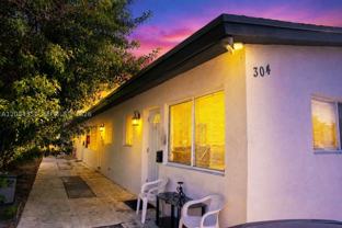 300 Se 9th Ct #8 - Photo 1 of 1