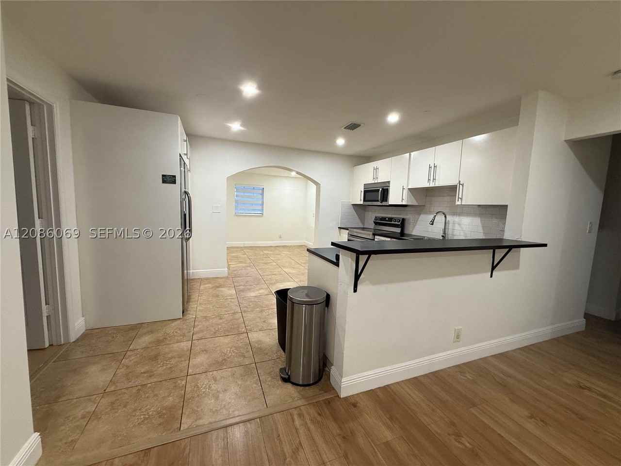 2733 Sw 46th Ct - Photo 3 of 10