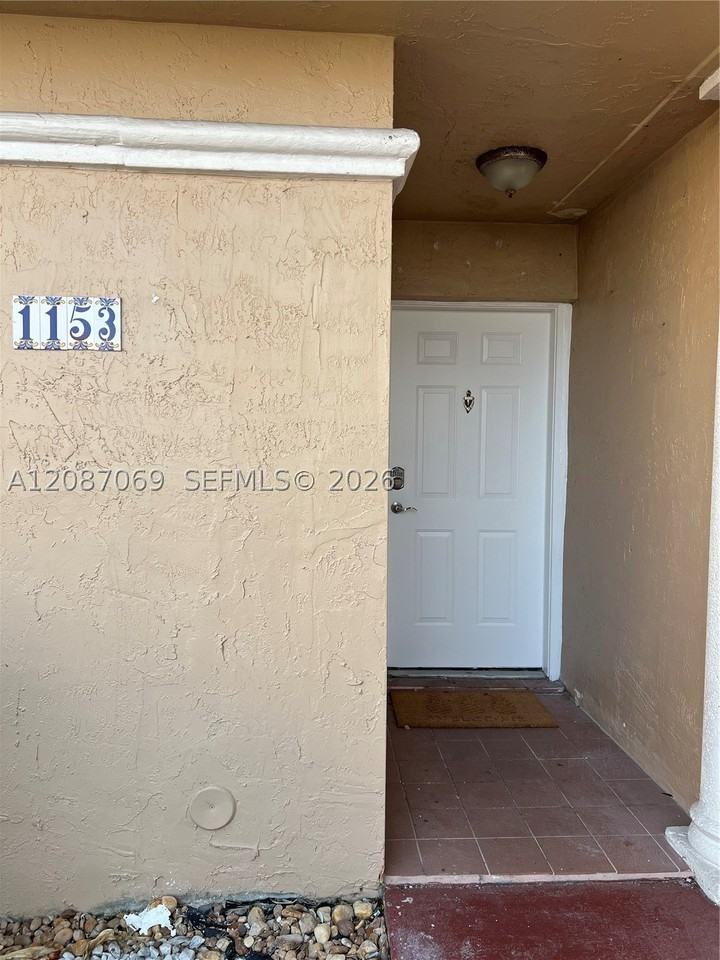 1153 Nw 123rd Pl #304 - Photo 3 of 32