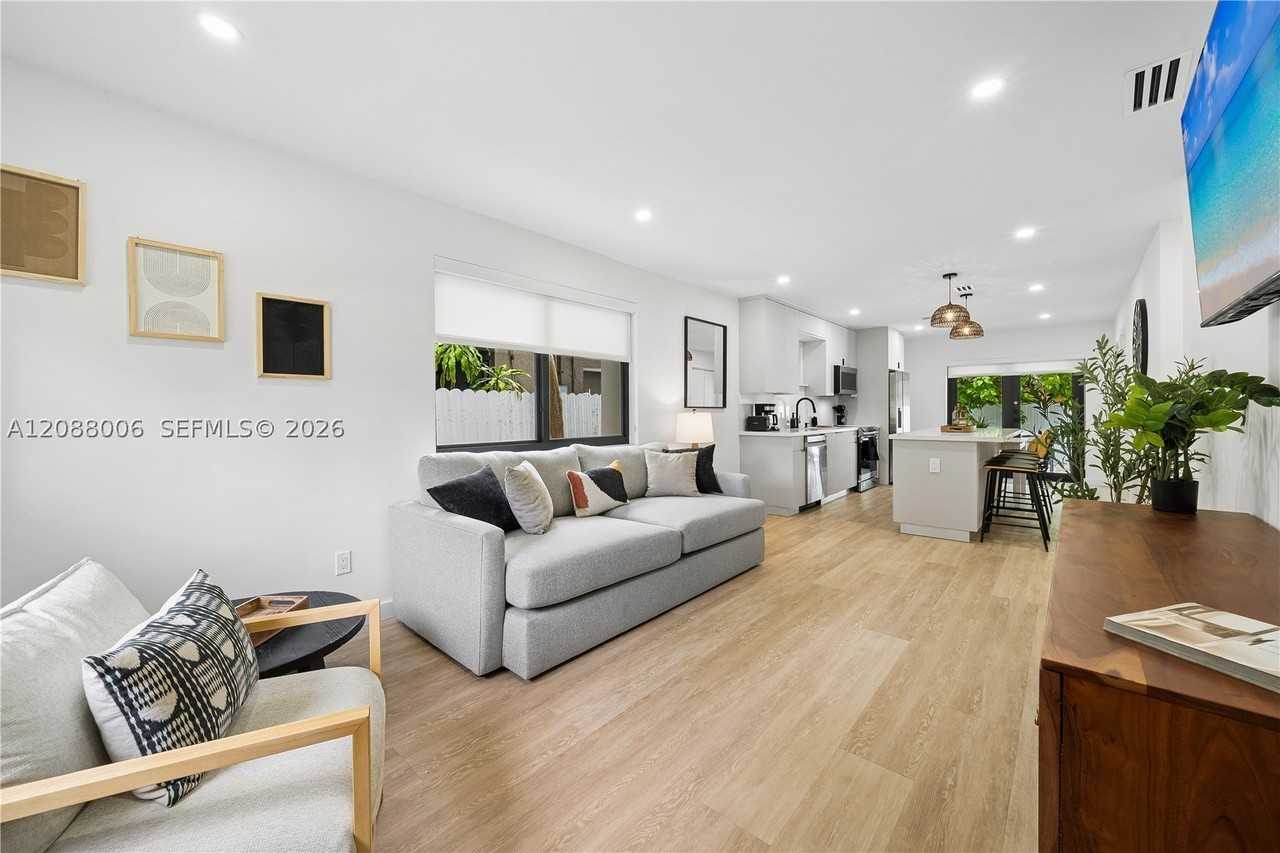3737 Frow Ave - Photo 5 of 49