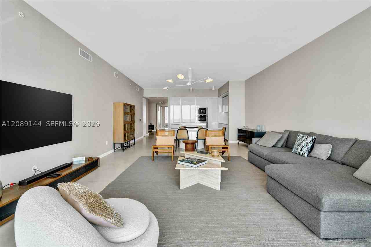 18975 Collins Ave #903 - Photo 6 of 38