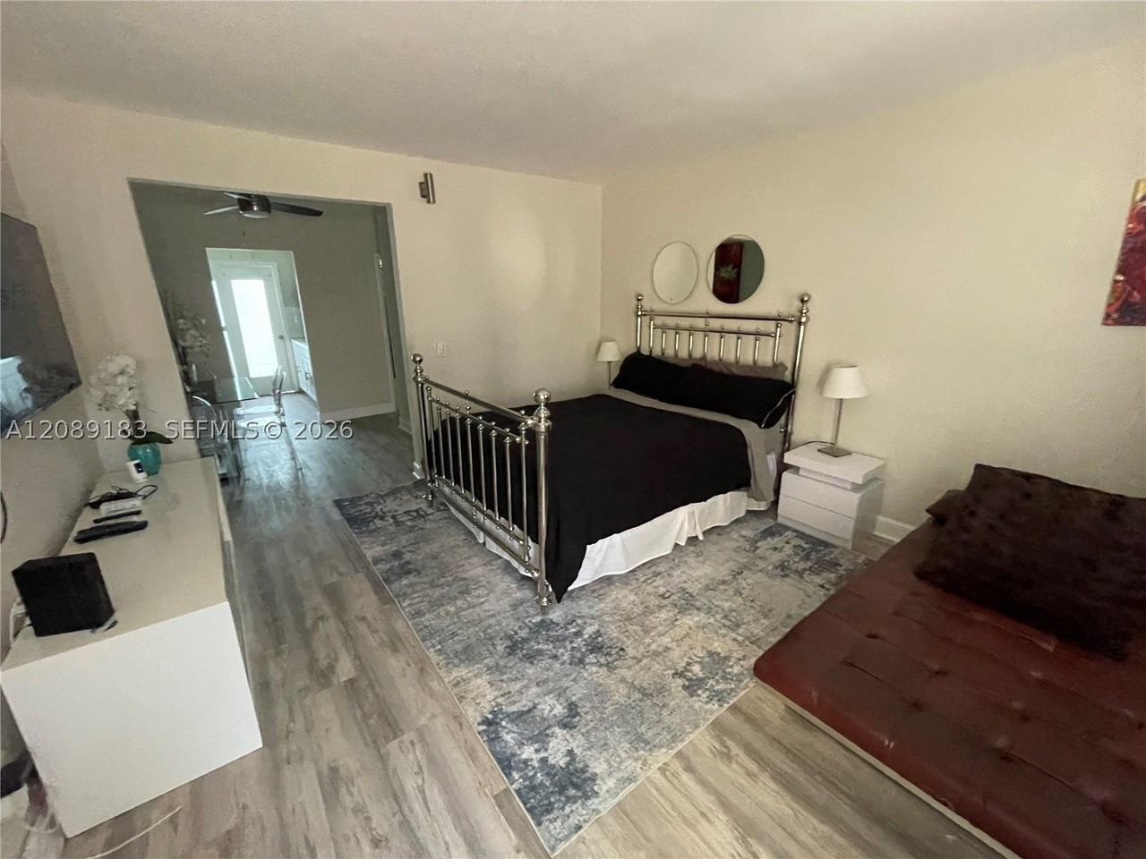 761 Euclid Ave #10 - Photo 3 of 15