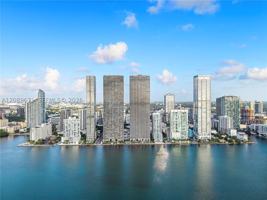 featured image of 725 Ne 24th St #5006