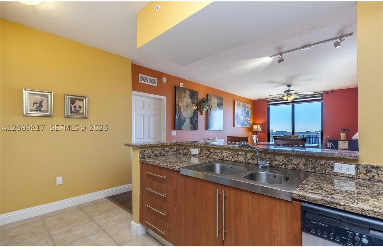 888 S Douglas Rd #1608 - Photo 5 of 16