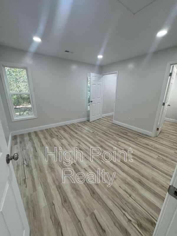 255 Bailey Chapel Rd - Photo 5 of 23