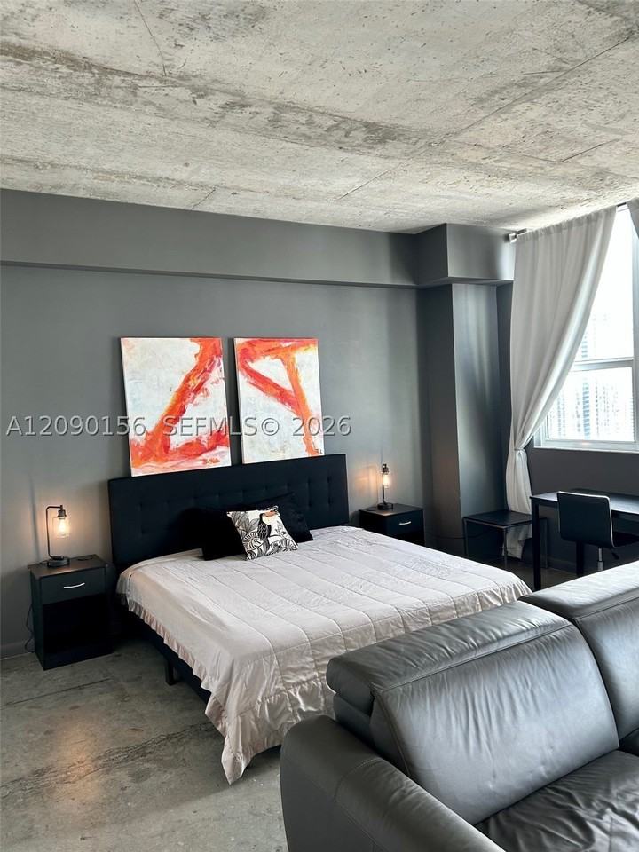 133 Ne 2nd Ave #3309 - Photo 6 of 19
